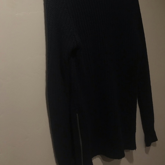 Oversized navy sweater - Picture 4 of 4